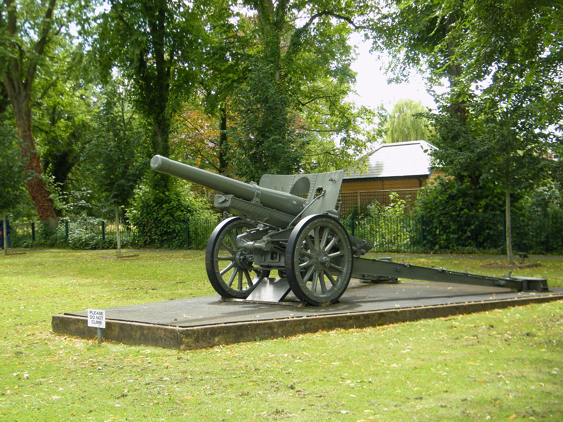 150 MM JAPANESE GUN War Memorials Online